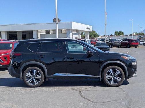 2021 Nissan Rogue SL