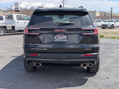 2025 GMC Acadia AWD AT4