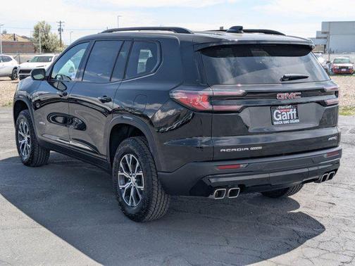 2025 GMC Acadia AWD AT4