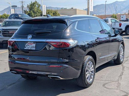 2023 Buick Enclave Essence AWD