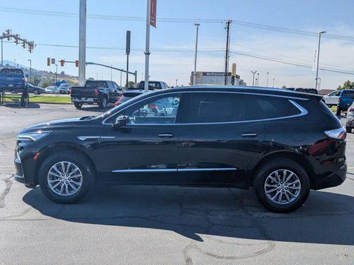 2023 Buick Enclave Essence AWD
