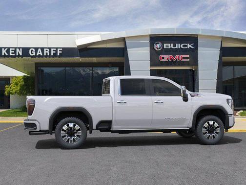 2025 GMC Sierra 3500 Denali
