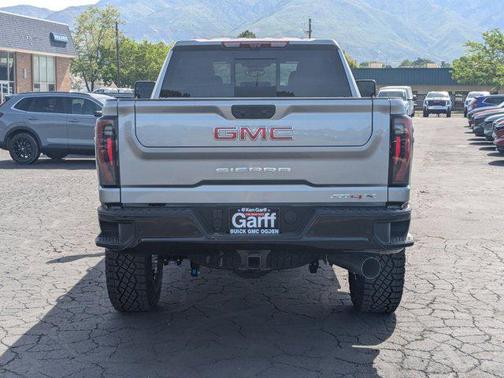 2025 GMC Sierra 2500 AT4