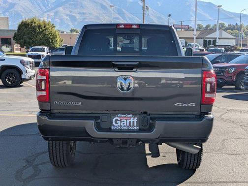 2024 RAM 2500 Laramie Crew Cab 4x4 6'4' Box