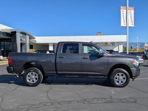 2024 RAM 2500 Laramie Crew Cab 4x4 6'4' Box