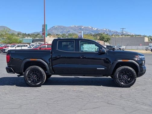 Onyx Black 2026 GMC Canyon Elevation