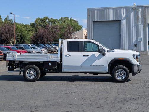 2025 GMC Sierra 2500 Base