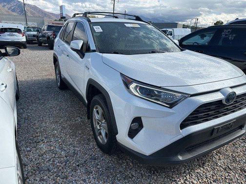 2020 Toyota RAV4 Hybrid XLE