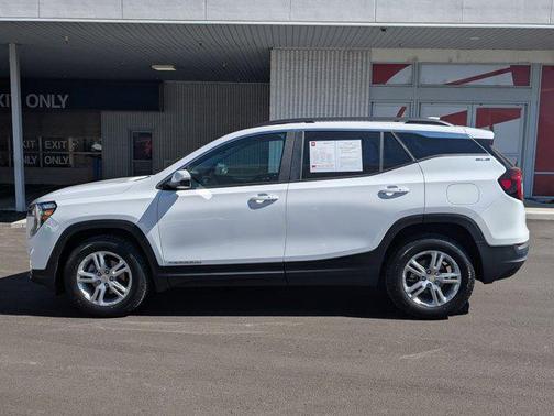 2023 GMC Terrain SLE