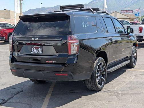 2024 Chevrolet Suburban RST