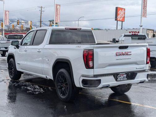 2025 GMC Sierra 1500 Elevation