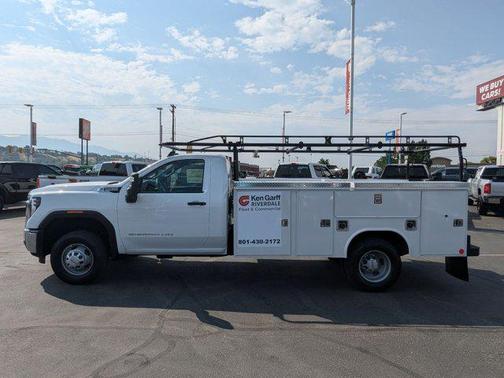 2024 GMC Sierra 3500 Base