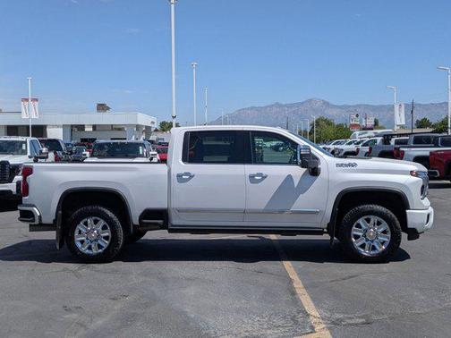 2024 Chevrolet Silverado 3500 High Country