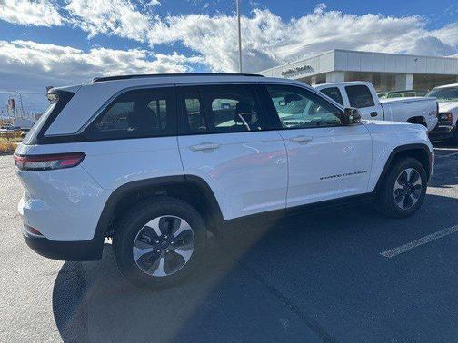 2024 Jeep Grand Cherokee 4xe Base