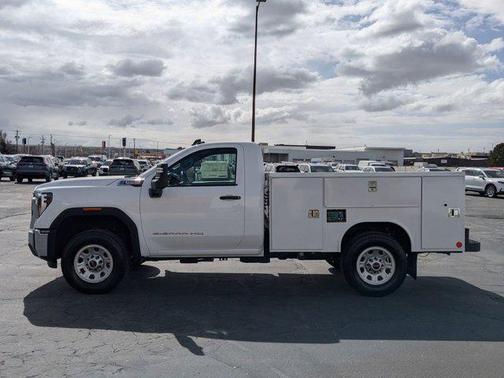 2025 GMC Sierra 3500 Base