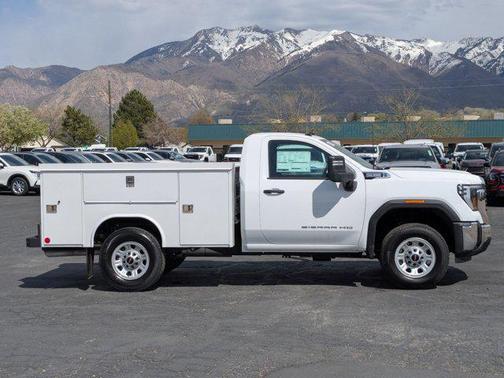 2025 GMC Sierra 3500 Base
