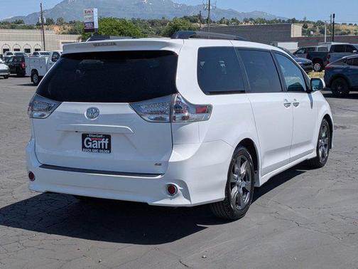 2017 Toyota Sienna SE Premium