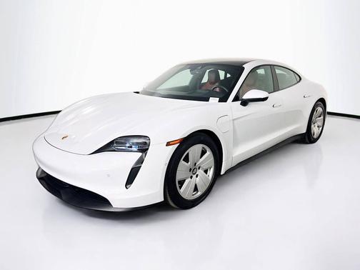 2022 Porsche Taycan 