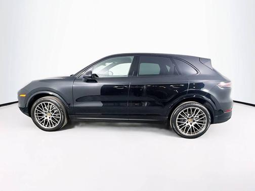 2023 Porsche Cayenne 