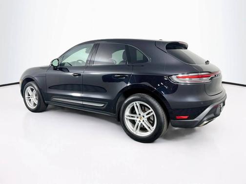 Jet Black Metallic 2023 Porsche Macan