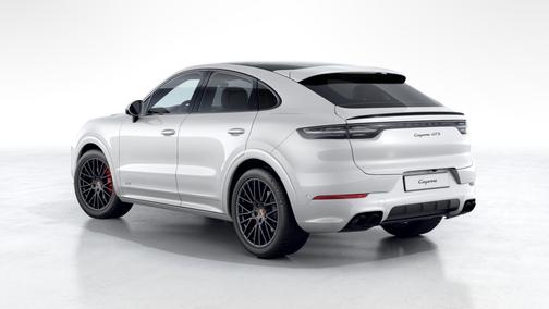 Carrara White Metallic 2023 Porsche Cayenne