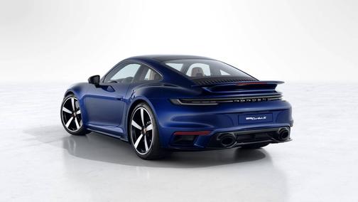 Gentian Blue Metallic 2022 Porsche 911