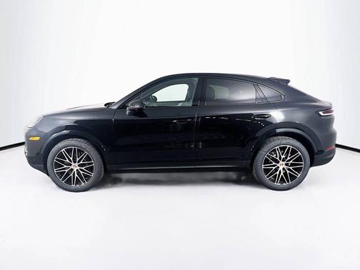 Chromite Black Metallic 2026 Porsche Cayenne