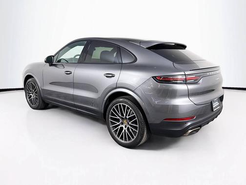 Quartzite Grey Metallic 2023 Porsche Cayenne