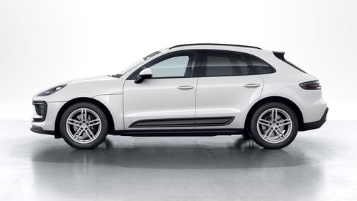 Carrara White Metallic 2023 Porsche Macan