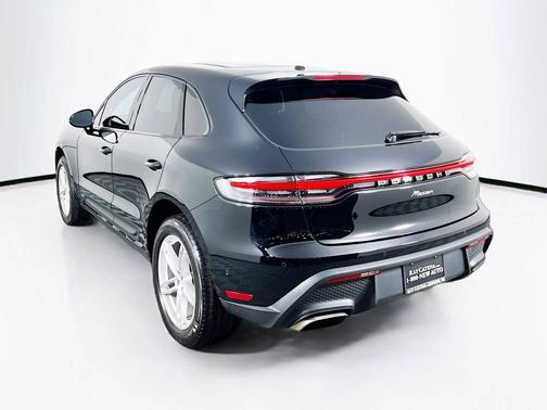 2023 Porsche Macan 