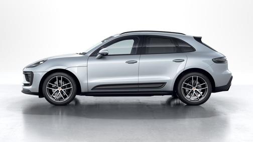 Dolomite Silver Metallic 2024 Porsche Macan