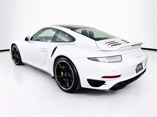 Carrara White Metallic 2015 Porsche 911