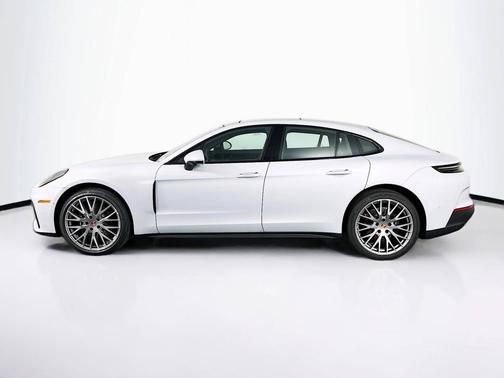 Ice Grey Metallic 2026 Porsche Panamera