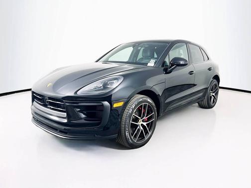 2023 Porsche Macan 