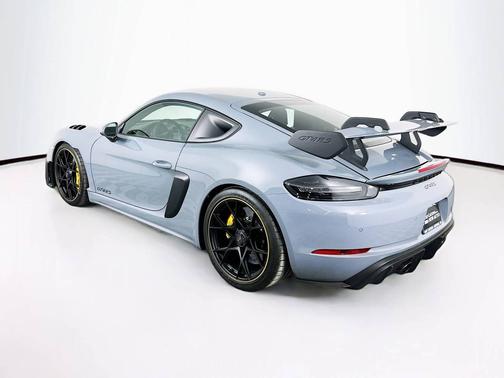 2025 Porsche 718 Cayman 