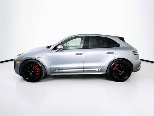 2022 Porsche Macan 