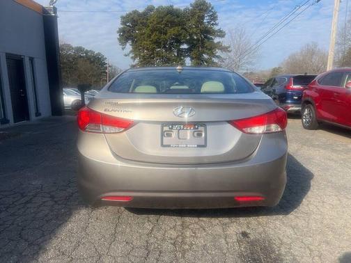 2012 Hyundai ELANTRA GLS