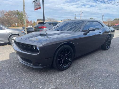 2017 Dodge Challenger R/T