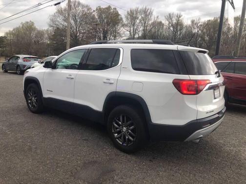 2017 GMC Acadia SLT-1