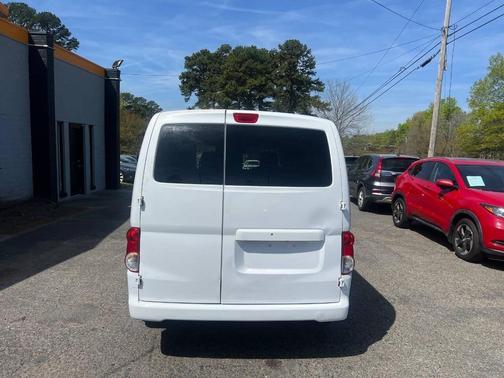 2017 Nissan NV200 SV