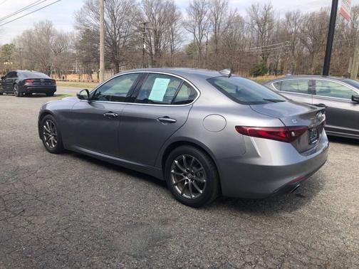 2018 Alfa Romeo Giulia Base