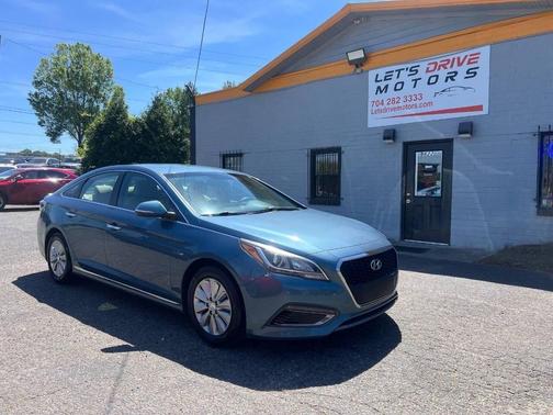 2016 Hyundai SONATA Hybrid SE