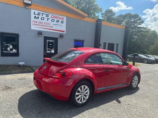 Tornado Red 2013 Volkswagen Beetle 2.5L