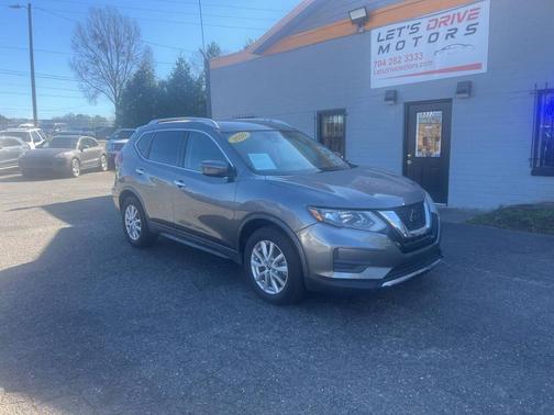 2020 Nissan Rogue SV