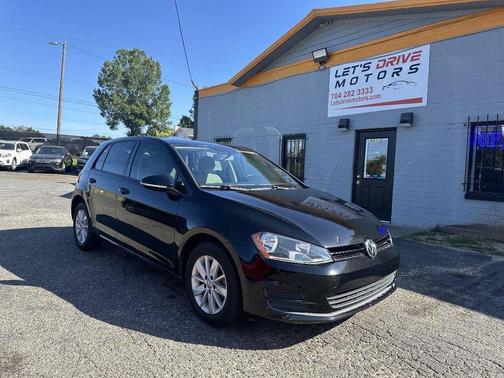 Black 2017 Volkswagen Golf TSI S 4-Door