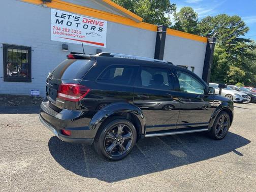 2020 Dodge Journey Crossroad