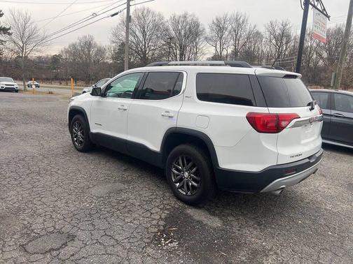 2017 GMC Acadia SLT-1