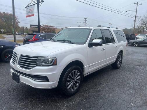 2017 Lincoln Navigator Select