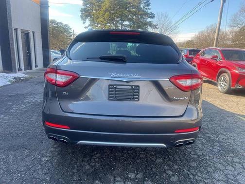 2018 Maserati Levante GranLusso