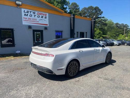 2015 Lincoln MKZ Base